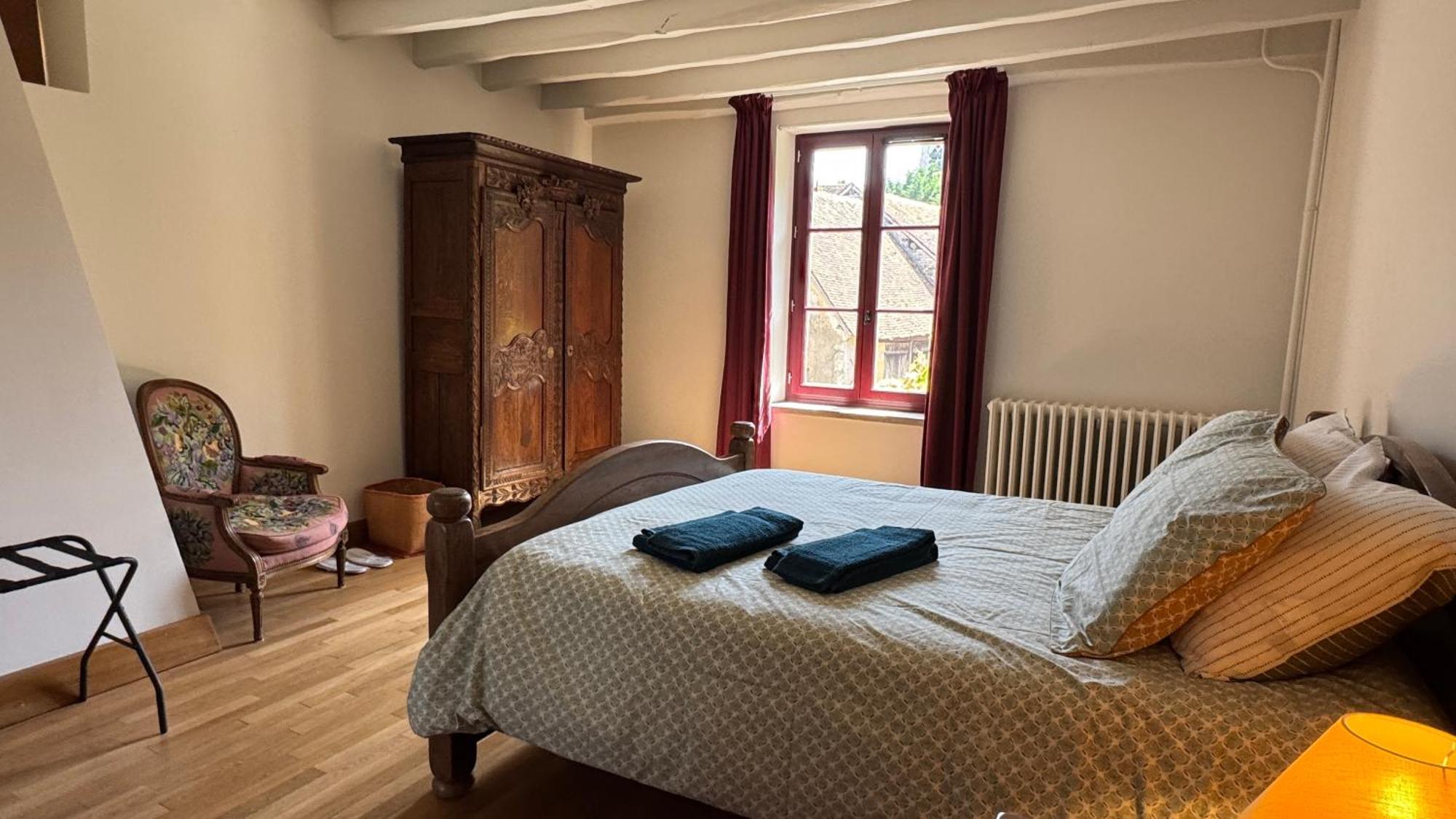 Maison Forte Perreuse Treigny Kültér fotó